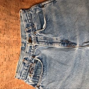 Chic high rise vintage jeans